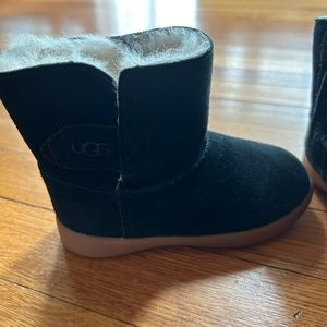 Toddler UGG Boots size 7 US